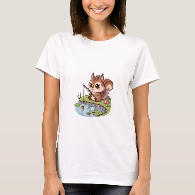 Camiseta Cute Cartoon Squirrel Fishing with Acorn in Pond (Frente)