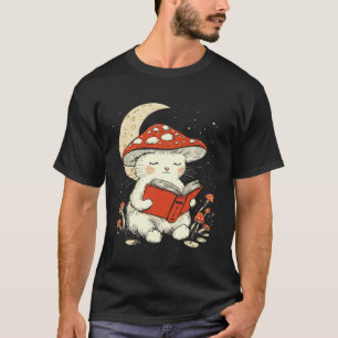 Camiseta Cute Cottagecore Cogumelo Gatinho Bebê Lendo um Li