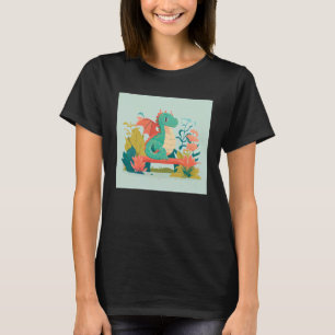 Camiseta Cute Dragão Verde sentado em um banco em um jardim