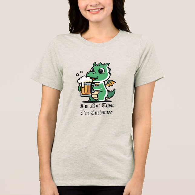Camiseta Cute Dragon Drinking Beer (Frente)
