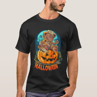 Camiseta Cute Halloween Teddy Bear Sitting Pumpkin Hallowee