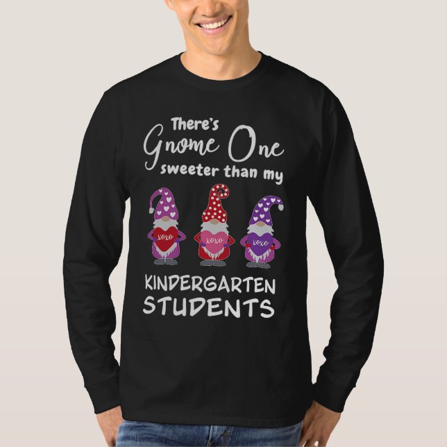 Camiseta Cute Kindergarten Teacher Valentine's Day Gnomes (Frente)