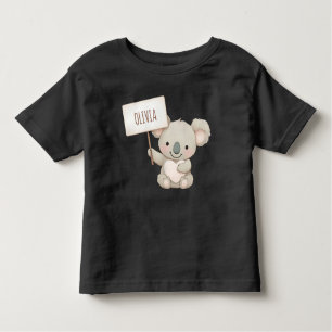Camiseta Cute Koala segurando um sinal de nome