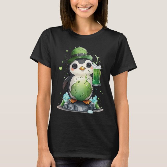 Camiseta Cute Penguin Loves Beer St Patrick s Day (Frente)