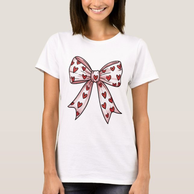Camiseta Cute Pink Coquette Bow with Red Hearts Valentine (Frente)