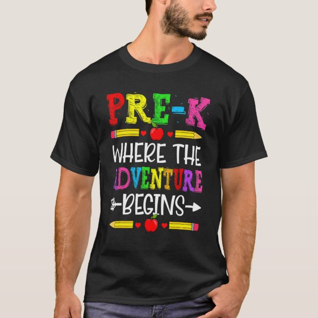 Camiseta Cute Pre K Onde A Aventura Começa De Volta Para Sc (Frente)