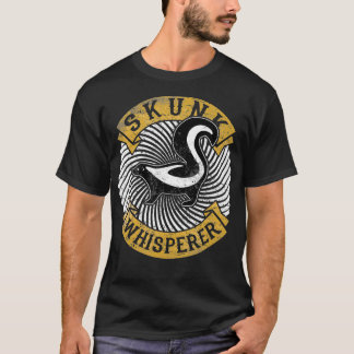 Camiseta Cute Skunk Whisperer Dissipou Pobras De Amor Prese