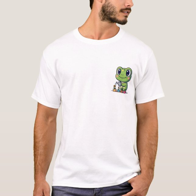Camiseta Cute Smiling Frog Watering Small Potted Plants (Frente)