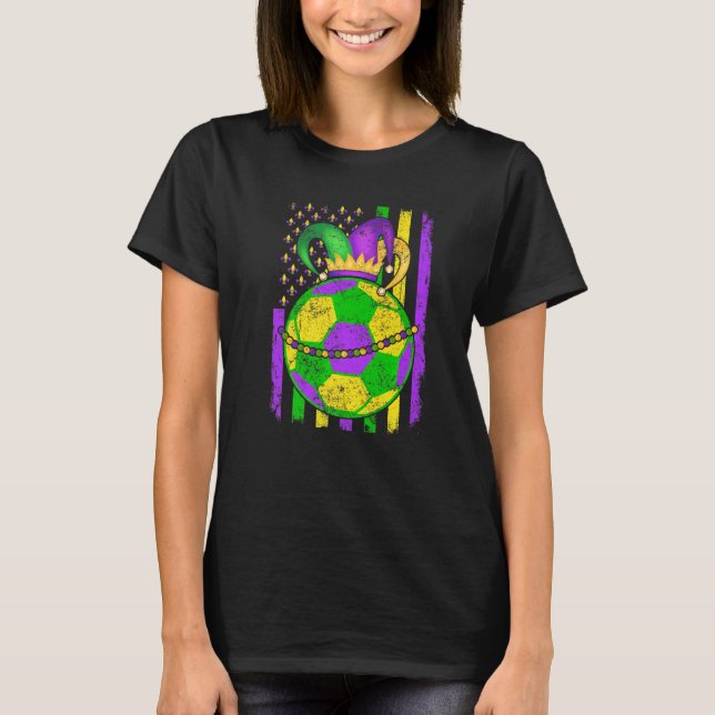Camiseta Cute Soccer Mardi Gras Hat Party  Festival Apparel (Frente)
