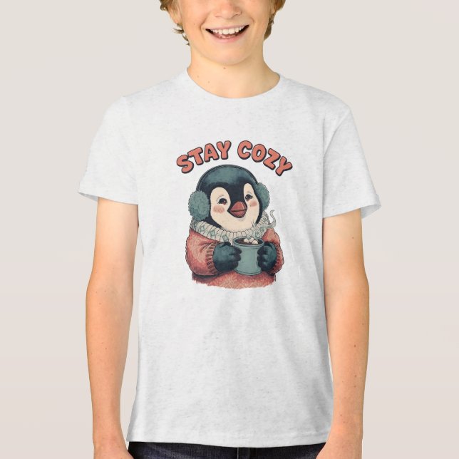 Camiseta Cute Stay Cozy Penguin Drinking Hot Cocoa Hat (Frente)