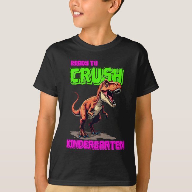 Camiseta Cute T-Rex Crushes Jardim de Infância (Frente)