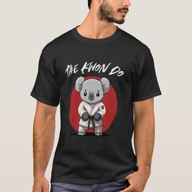 Camiseta Cute Taekwondo Koala - Engraçado TKD Coreano Ar Ma (Frente)