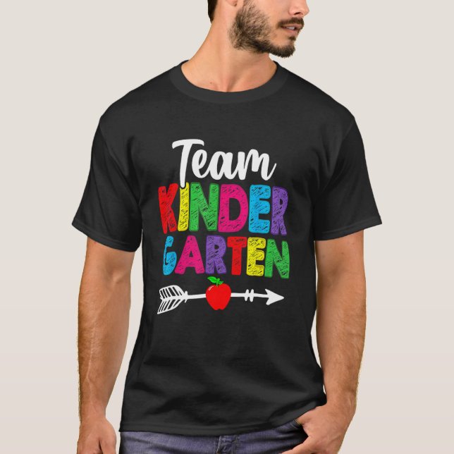 Camiseta Cute Team Kindergarten Teacher Students Funny Back (Frente)