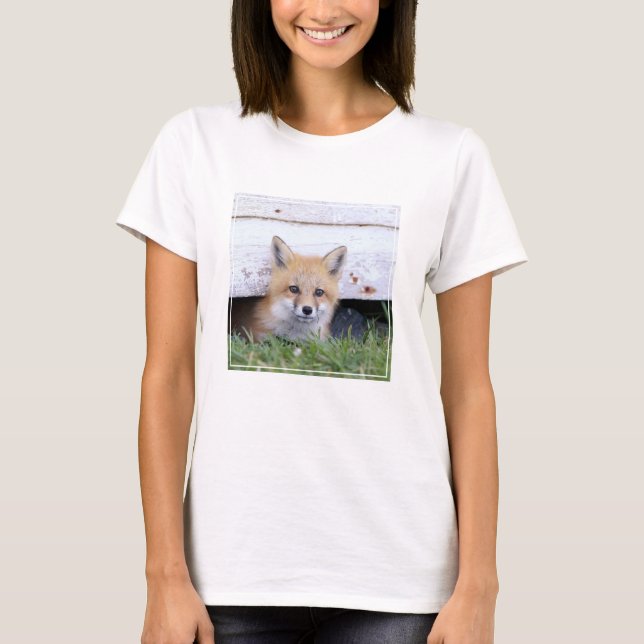 Camiseta Cutest Baby Animals | Red Fox Kit Peeking (Frente)