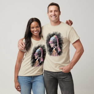 Camiseta Cyber-Girl com uma pérola a ouvir