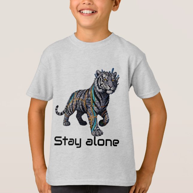 Camiseta Cybernetic Tiger Strength Stay Alone Graphic (Frente)