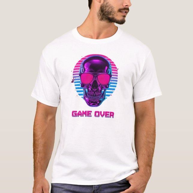 Camiseta Cyberpunk Neon Skull Game Over em Rosa e (Frente)