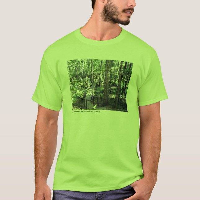Camiseta Cypress Swamp no Parque de Rastreio de Natchez (Frente)