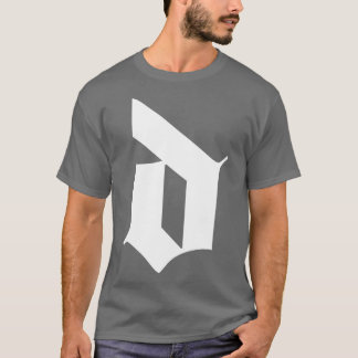Camiseta d letra gótica