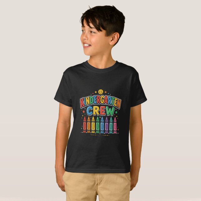 Camiseta da Turma do Jardim de Infância - Volta às (Frente Completa)