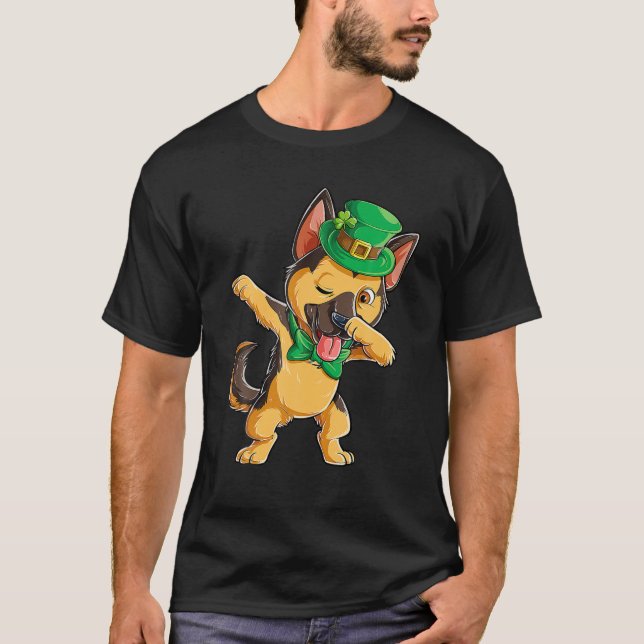 Camiseta Dabbing German Shepherd St Patricks Day Boys Lepre (Frente)