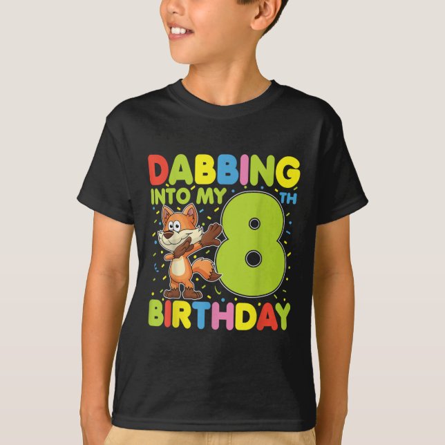 Camiseta Dabbing In My 8th Birday Fox Oito Anos B (Frente)
