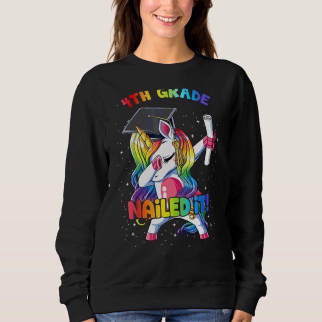 Camiseta Dabbing Rainbow Unicorn 4.º Grau Nails It (Frente)