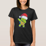 Camiseta Dabbing Turtle Santa Claus Hat Christmas Zoo Anima<br><div class="desc">Dabbing Turtle Santa Claus Hat Animal do Jardim Zoológico de Natal</div>