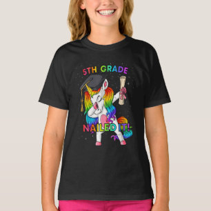 Camiseta Dabbing Unicorn 5 Graduação de Ti Nails