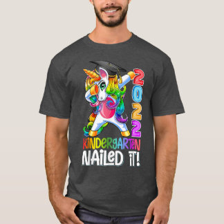 Camiseta Dabbing Unicorn Kindergarten Nails