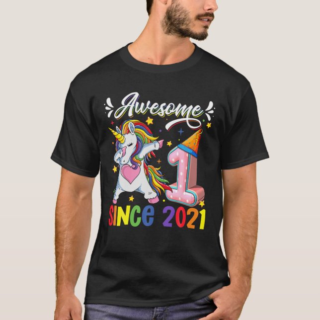 Camiseta Dabbing Unicorn primeiro aniversario Incrível 2021 (Frente)
