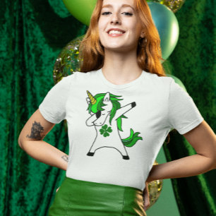 Camiseta Dabbing Unicorn Rua, Shamrock Verde do Dia de Patr