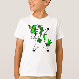 Camiseta Dabbing Unicorn Rua, Shamrock Verde do Dia de Patr