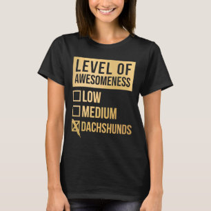 Camiseta Dachshund Engraçado Nível De Dachshouts Em Dourado