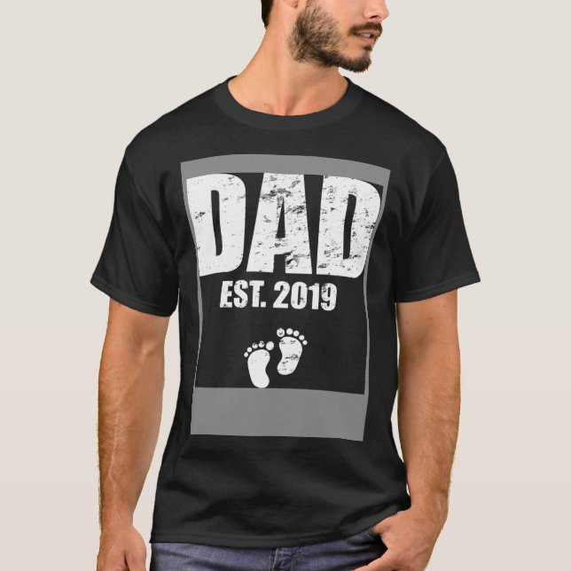 Camiseta Dad established 2019 (Frente)
