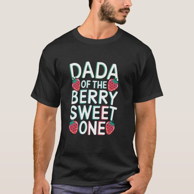 Camiseta Dada Do Doce De Morango Primeiro Feliz Aniversário (Frente)
