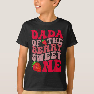 Camiseta Dada Do Primeiro Aniversário Da Garota Strawberr