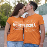 Camiseta Dadcula - Pais assustadores<br><div class="desc">Libere o seu "Dadcula" interno com esta camiseta "fang-tastic" que é tudo sobre diversão! 🧛 ‍ design Spooky perfeito para o pai que ama o Halloween. Agarre esta design estranha como um presente de Dia das Bruxas divertido para o seu amigo ou parente que também ama uma moda única e...</div>