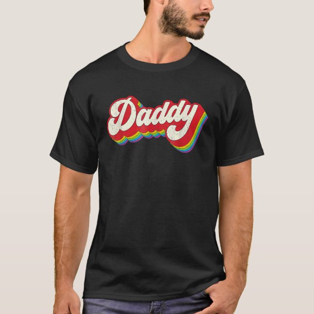 Camiseta Daddy Gay Pride Month LGBTQ Fathers Day Rainbow Fl (Frente)