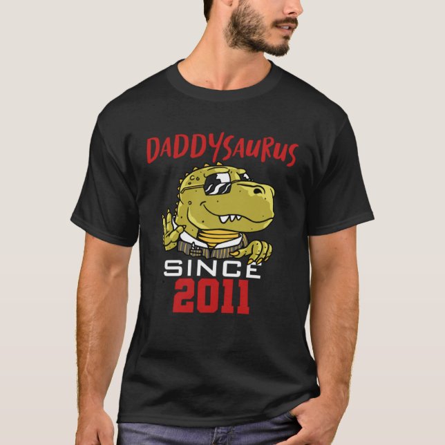Camiseta Daddysaurus since 2011 (Frente)
