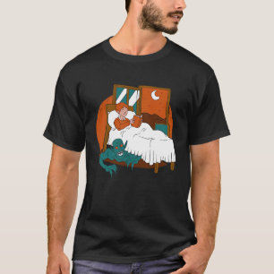 Camiseta Daemon se escondendo debaixo da cama de uma crianç