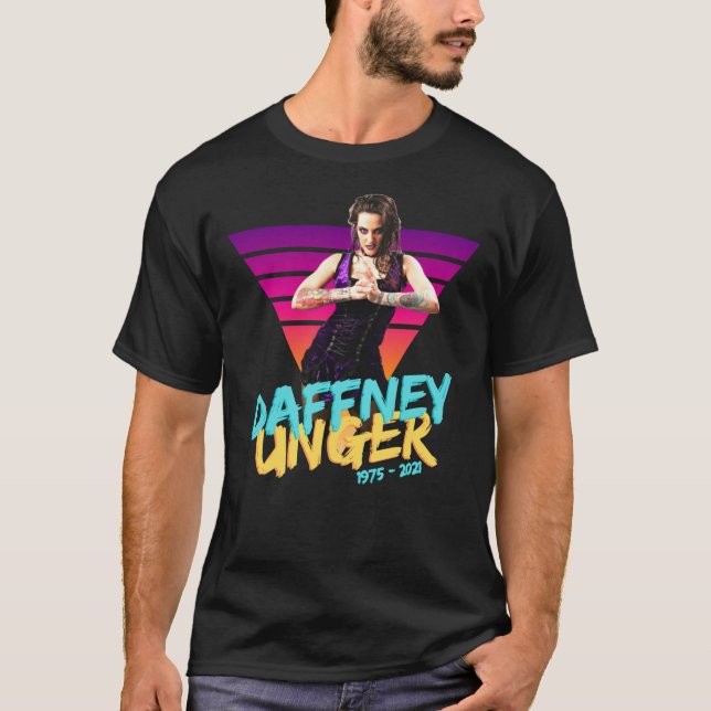Camiseta Daffney Unger Essential  (Frente)