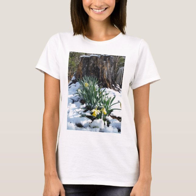 Camiseta Daffodilos amarelos na neve (Frente)