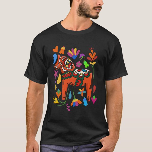 Camiseta Dala Horse Folse Flag Dalahelmsoljd (Frente)