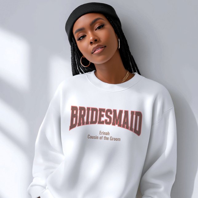 Camiseta Dama de honra vermelho + marrom com brilho falso v (Personalize with names, dates, locations or events)