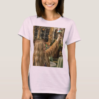 Camiseta Dama Fazendo Compras Na Praça