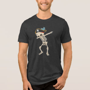 Camiseta Dança de Pirata em Cute de Skeleton
