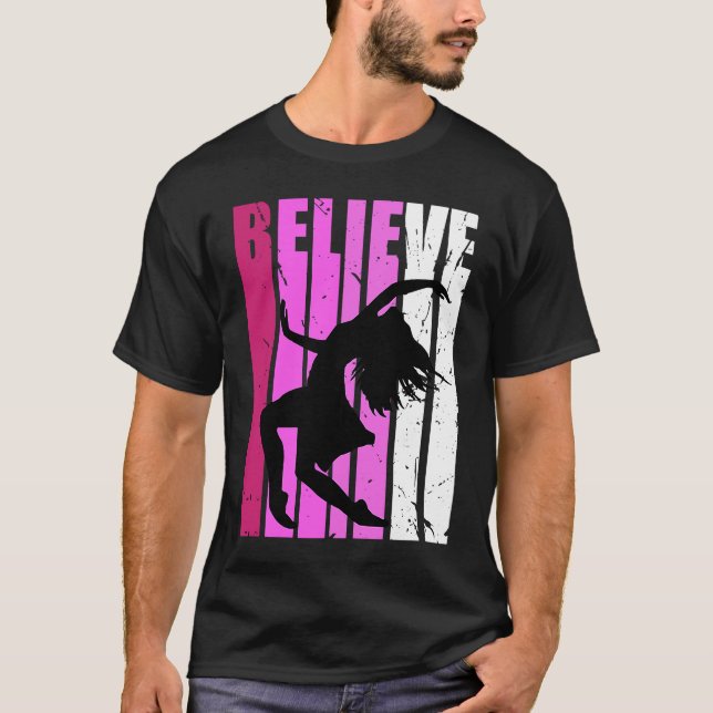 Camiseta Dance Pink Dancer Fan Believe Motivational Musical (Frente)