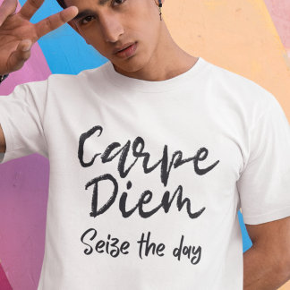 Camiseta Dark Academia Carpe Diem Vintage Tipografia