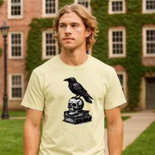 Camiseta Dark Academia Corvo & Caveira em Livros de Tomo An